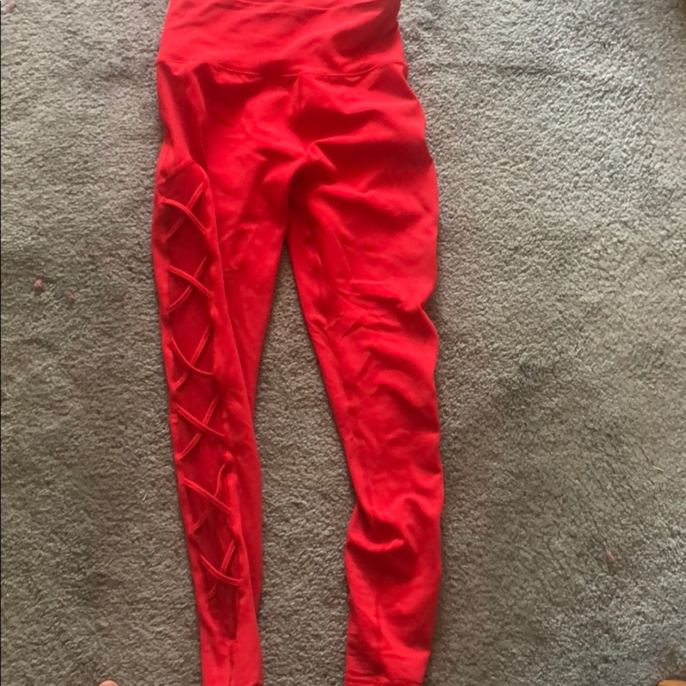 To high wasted for my torso. Worn once